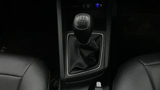 Used 2019 Hyundai Elite i20 [2018-2020] Sportz Plus 1.2 Petrol Manual interior GEAR  KNOB VIEW