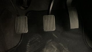 Used 2020 Hyundai Grand i10 Nios Asta 1.2 Kappa VTVT Petrol Manual interior PEDALS VIEW