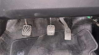 Used 2017 Maruti Suzuki Swift [2011-2017] ZXi Petrol Manual interior PEDALS VIEW