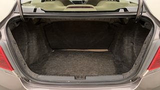 Used 2013 Honda Amaze [2013-2016] 1.2 S i-VTEC Petrol Manual interior DICKY INSIDE VIEW
