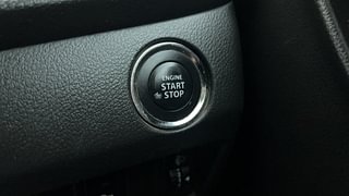 Used 2016 Maruti Suzuki Baleno [2015-2019] Alpha Petrol Petrol Manual top_features Keyless start