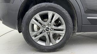 Used 2022 Kia Seltos HTX D Diesel Manual tyres RIGHT REAR TYRE RIM VIEW
