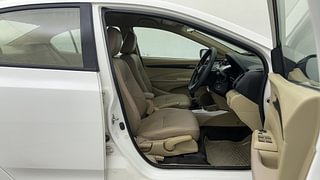 Used 2011 Honda City [2011-2014] 1.5 S MT Petrol Manual interior RIGHT SIDE FRONT DOOR CABIN VIEW