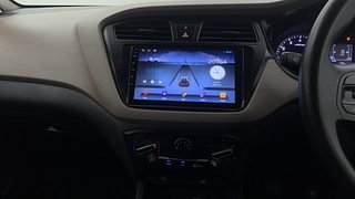 Used 2017 Hyundai Elite i20 [2014-2018] Sportz 1.2 Petrol Manual top_features Integrated (in-dash) music system