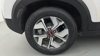 Used 2020 Kia Sonet GTX Plus 1.5 AT Diesel Automatic tyres RIGHT REAR TYRE RIM VIEW