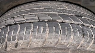 Used 2017 Renault Duster [2015-2020] RXL Petrol Petrol Manual tyres LEFT REAR TYRE TREAD VIEW