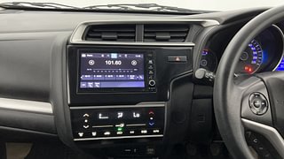 Used 2019 Honda WR-V [2017-2020] VX i-VTEC Petrol Manual interior MUSIC SYSTEM & AC CONTROL VIEW