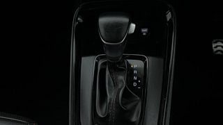 Used 2020 Kia Sonet GTX Plus 1.5 AT Diesel Automatic interior GEAR  KNOB VIEW