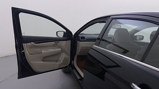 Used 2015 Maruti Suzuki Ciaz [2014-2017] ZXi Petrol Manual interior LEFT FRONT DOOR OPEN VIEW