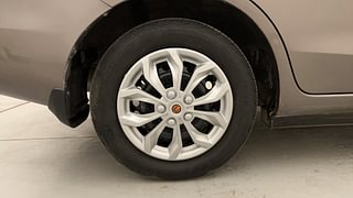 Used 2013 Honda Amaze [2013-2016] 1.2 S i-VTEC Petrol Manual tyres RIGHT REAR TYRE RIM VIEW