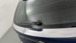 Used 2017 Maruti Suzuki Baleno [2015-2019] Zeta AT Petrol Petrol Automatic top_features Rear wiper
