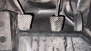Used 2017 Hyundai Elite i20 [2014-2018] Sportz 1.2 Petrol Manual interior PEDALS VIEW