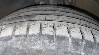 Used 2018 Volkswagen Polo [2017-2019] Highline Plus 1.2L (P) Petrol Manual tyres LEFT FRONT TYRE TREAD VIEW