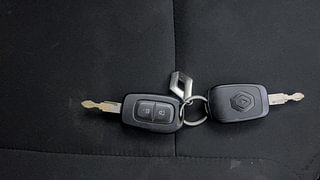 Used 2021 Renault Kwid 1.0 RXL AMT Petrol Automatic extra CAR KEY VIEW