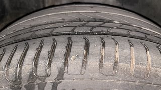 Used 2015 Maruti Suzuki Ciaz [2014-2017] ZXi Petrol Manual tyres RIGHT REAR TYRE TREAD VIEW