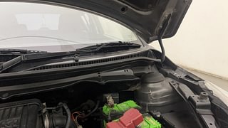 Used 2015 Maruti Suzuki Swift [2011-2017] VXi Petrol Manual engine ENGINE LEFT SIDE HINGE & APRON VIEW