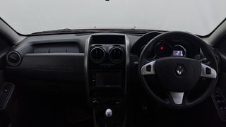 Used 2017 Renault Duster [2015-2019] 85 PS RXZ 4X2 MT Diesel Manual interior DASHBOARD VIEW