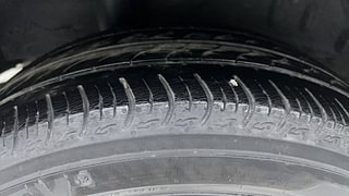 Used 2021 Honda Amaze 1.2 VX CVT i-VTEC Petrol Automatic tyres RIGHT REAR TYRE TREAD VIEW
