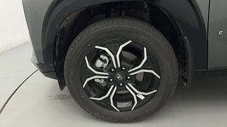 Used 2024 Tata Curvv Creative 1.2 Revotron Petrol 7DCA Petrol Automatic tyres LEFT FRONT TYRE RIM VIEW