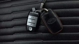 Used 2020 Kia Sonet GTX Plus 1.5 AT Diesel Automatic extra CAR KEY VIEW