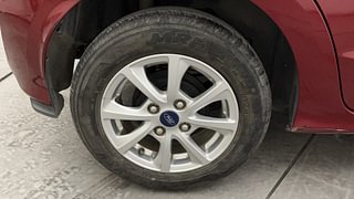 Used 2019 Ford Figo [2019-2021] Titanium Petrol Petrol Manual tyres RIGHT REAR TYRE RIM VIEW