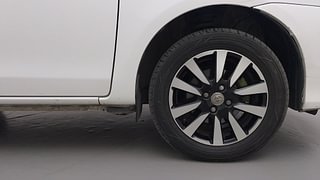 Used 2018 Toyota Etios Liva [2017-2020] V Petrol Manual tyres RIGHT FRONT TYRE RIM VIEW