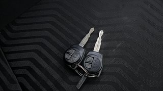 Used 2019 Maruti Suzuki Swift [2017-2021] VXi Petrol Manual extra CAR KEY VIEW