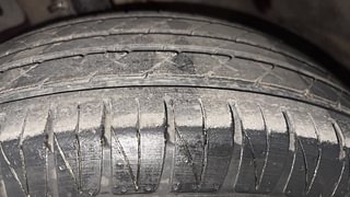 Used 2018 Honda Brio [2017-2018] S MT Petrol Manual tyres LEFT FRONT TYRE TREAD VIEW