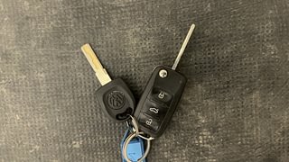 Used 2017 volkswagen Vento 1.5L Highline Diesel Diesel Manual extra CAR KEY VIEW