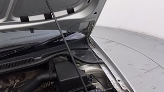 Used 2011 Volkswagen Polo [2010-2014] Highline1.2L (P) Petrol Manual engine ENGINE LEFT SIDE HINGE & APRON VIEW