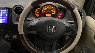 Used 2013 Honda Amaze [2013-2016] 1.2 S i-VTEC Petrol Manual top_features Steering mounted controls