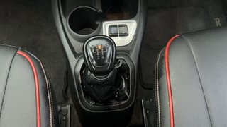 Used 2019 Datsun Redi-GO [2015-2019] S Petrol Manual interior GEAR  KNOB VIEW