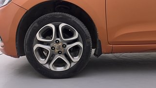 Used 2018 Hyundai Elite i20 [2018-2020] Asta 1.2 Dual Tone Petrol Manual tyres LEFT FRONT TYRE RIM VIEW