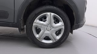 Used 2021 Tata Nexon XM Petrol Petrol Manual tyres RIGHT FRONT TYRE RIM VIEW