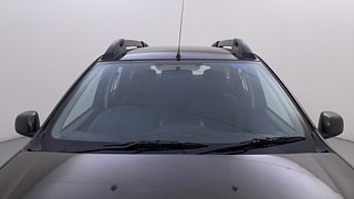 Used 2017 Renault Duster [2015-2020] RXL Petrol Petrol Manual exterior FRONT WINDSHIELD VIEW