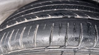 Used 2019 Hyundai Verna [2017-2020] 1.6 VTVT SX Petrol Manual tyres RIGHT FRONT TYRE TREAD VIEW