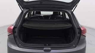 Used 2017 Hyundai Elite i20 [2014-2018] Sportz 1.2 Petrol Manual interior DICKY INSIDE VIEW