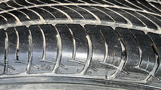 Used 2021 Maruti Suzuki Wagon R 1.0 [2019-2022] VXI Petrol Manual tyres LEFT REAR TYRE TREAD VIEW