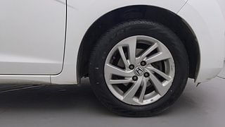 Used 2015 honda Jazz V CVT Petrol Automatic tyres RIGHT FRONT TYRE RIM VIEW