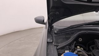Used 2016 volkswagen Vento 1.6L Highline plus Petrol Manual engine ENGINE RIGHT SIDE HINGE & APRON VIEW