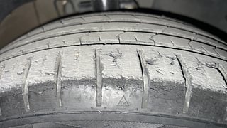 Used 2018 Volkswagen Polo [2017-2019] Highline Plus 1.2L (P) Petrol Manual tyres RIGHT FRONT TYRE TREAD VIEW