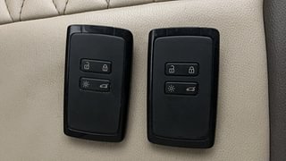Used 2021 Renault Triber RXZ Petrol Manual extra CAR KEY VIEW