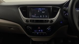 Used 2019 Hyundai Verna [2017-2020] 1.6 VTVT SX Petrol Manual top_features Integrated (in-dash) music system