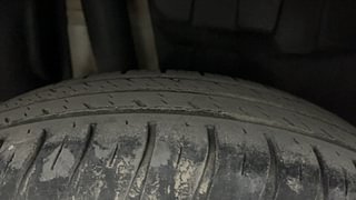 Used 2020 Maruti Suzuki Swift [2017-2021] VXI AMT Petrol Automatic tyres RIGHT REAR TYRE TREAD VIEW