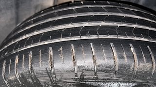 Used 2022 Maruti Suzuki Baleno Zeta Petrol Petrol Manual tyres RIGHT REAR TYRE TREAD VIEW