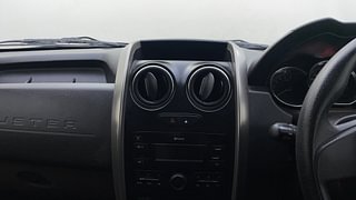 Used 2017 Renault Duster [2015-2020] RXL Petrol Petrol Manual top_features Integrated (in-dash) music system