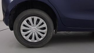 Used 2019 Maruti Suzuki Swift [2017-2021] VXi Petrol Manual tyres RIGHT REAR TYRE RIM VIEW