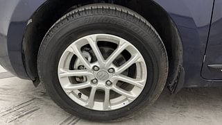 Used 2023 Maruti Suzuki Swift ZXI AMT Petrol Automatic tyres LEFT FRONT TYRE RIM VIEW