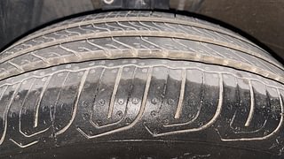 Used 2016 volkswagen Vento 1.6L Highline plus Petrol Manual tyres LEFT FRONT TYRE TREAD VIEW