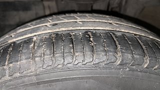 Used 2020 Renault Triber RXZ AMT Petrol Automatic tyres LEFT FRONT TYRE TREAD VIEW